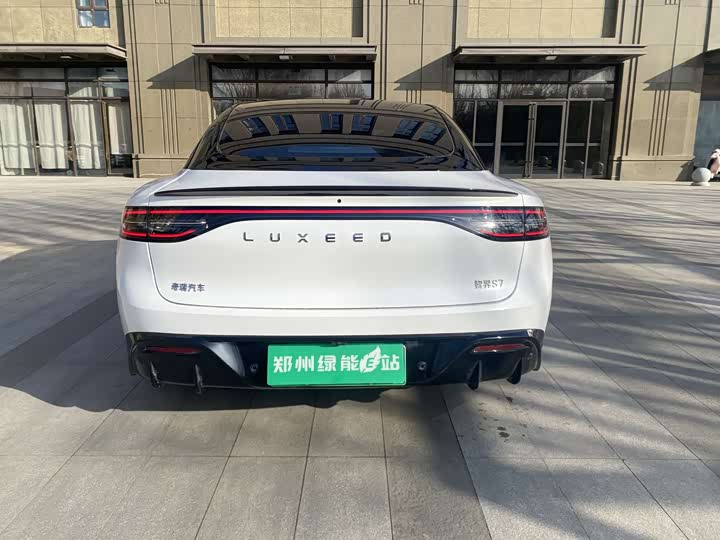 Фото 8 - Luxeed S7