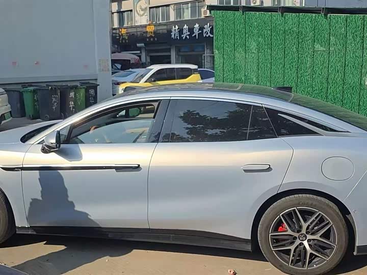 Фото 6 - BYD Han L