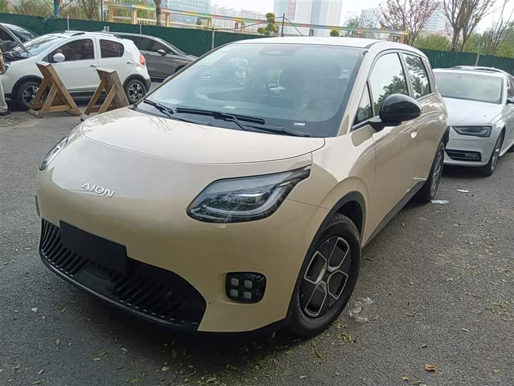 Фото 2 - GAC Aion UT