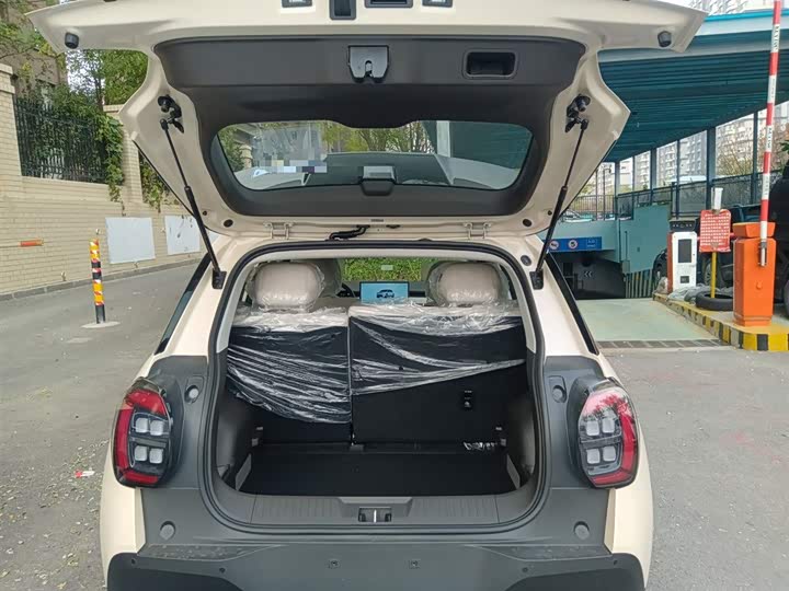 Фото 9 - GAC Aion UT