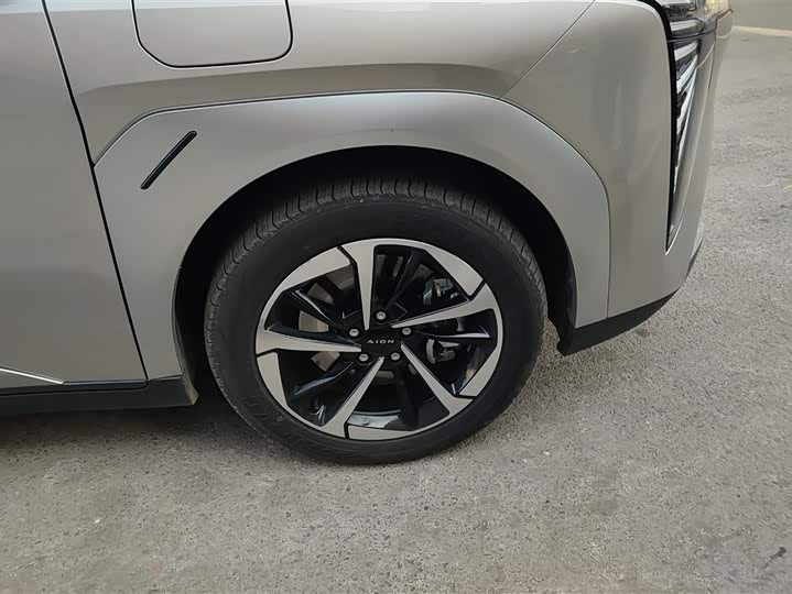 Фото 6 - GAC Aion Y