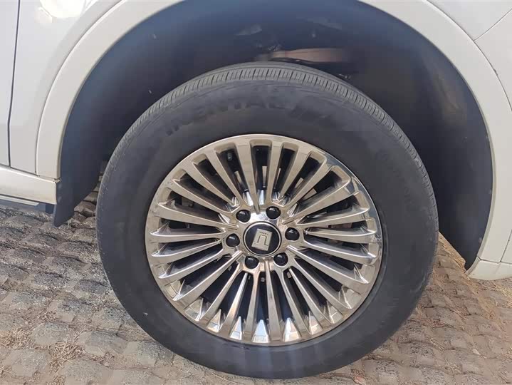 Фото 6 - Tank 500