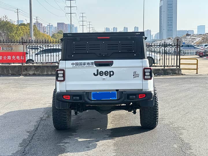Фото 6 - Jeep Gladiator