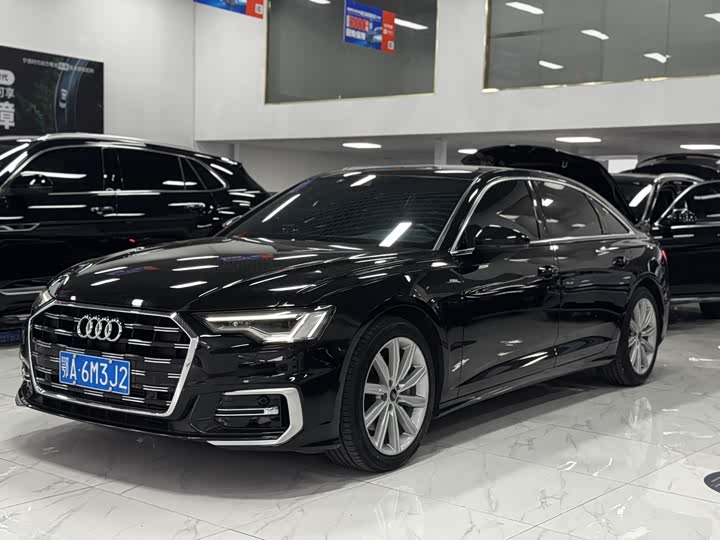 Фото 1 - Audi A6L