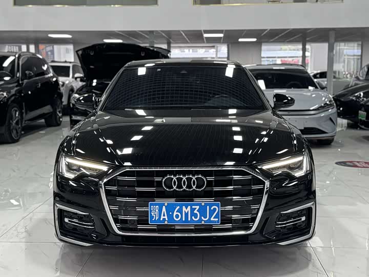 Фото 2 - Audi A6L