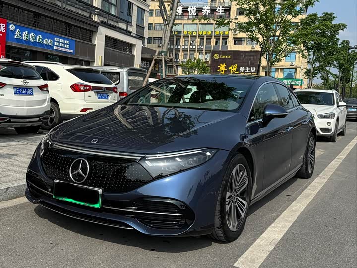 Фото 1 - Mercedes-Benz EQS