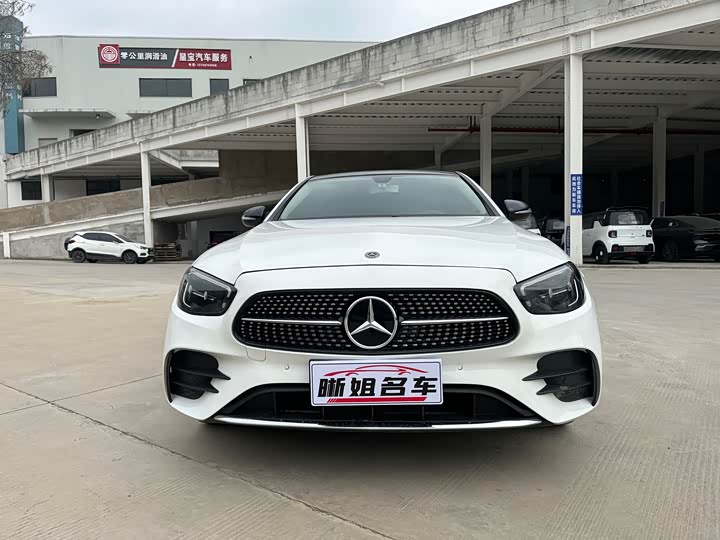 Фото 2 - Mercedes-Benz E-Class