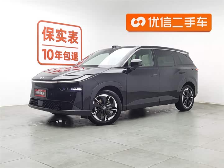 Фото 1 - Toyota bZ3X