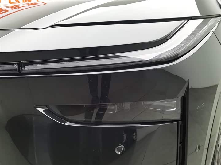 Фото 7 - Toyota bZ3X