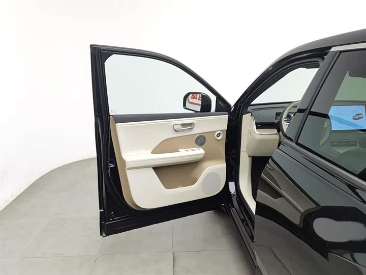 Фото 8 - Toyota bZ3X