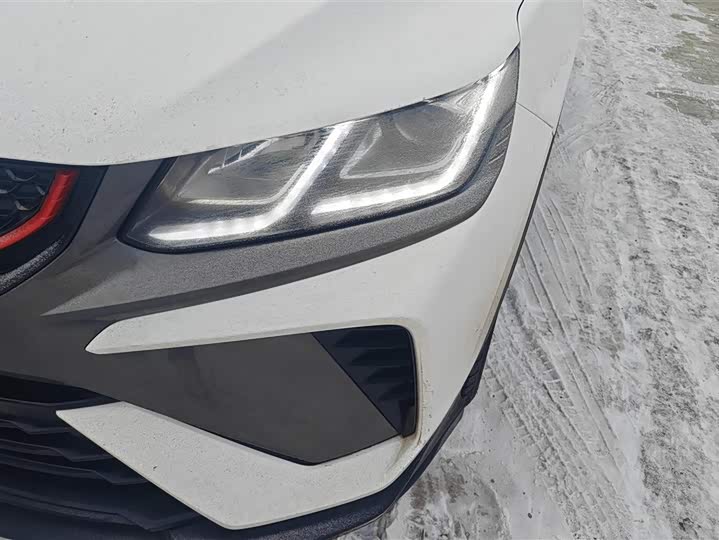 Photo 5 - Geely Coolray