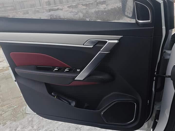 Photo 7 - Geely Coolray