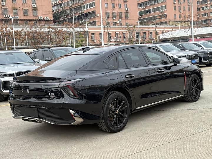 Фото 5 - Hongqi H6