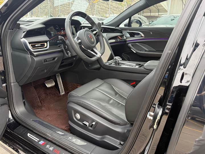 Фото 8 - Hongqi H6