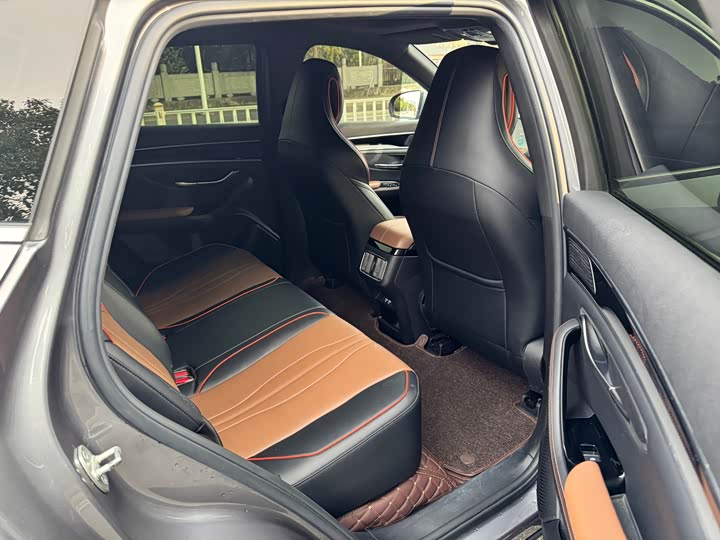 Фото 8 - BYD Song Plus