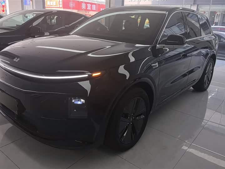 Фото 1 - LiXiang L6