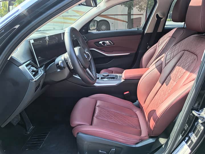 Фото 3 - BMW 3 Series