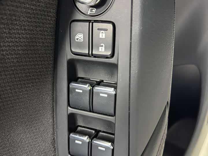 Фото 7 - Mazda CX-4