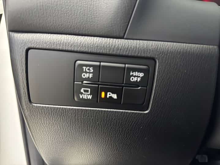 Фото 8 - Mazda CX-4