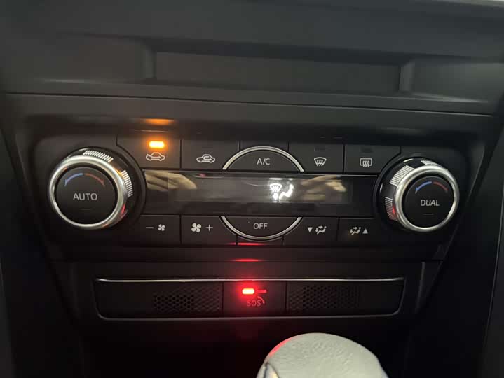 Фото 9 - Mazda CX-4