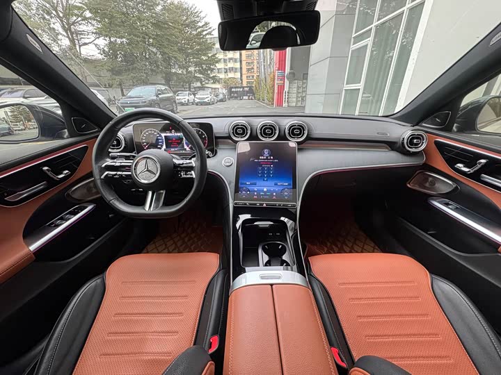 Фото 9 - Mercedes-Benz C-Class