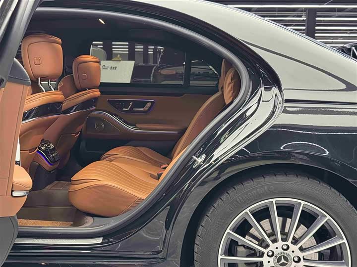 Фото 7 - Mercedes-Benz S-Class