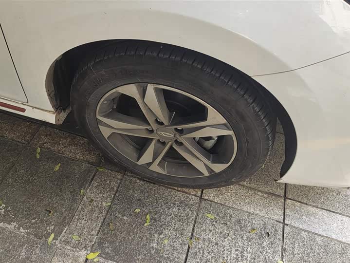 Фото 6 - Chery Omoda S5 (Arrizo 5 Plus)