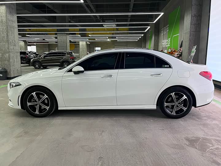 Фото 7 - Mercedes-Benz A-Class