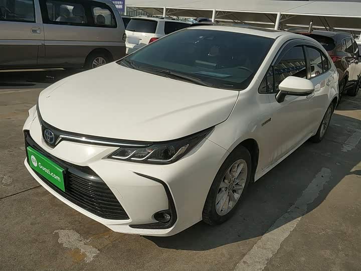 Фото 1 - Toyota Corolla