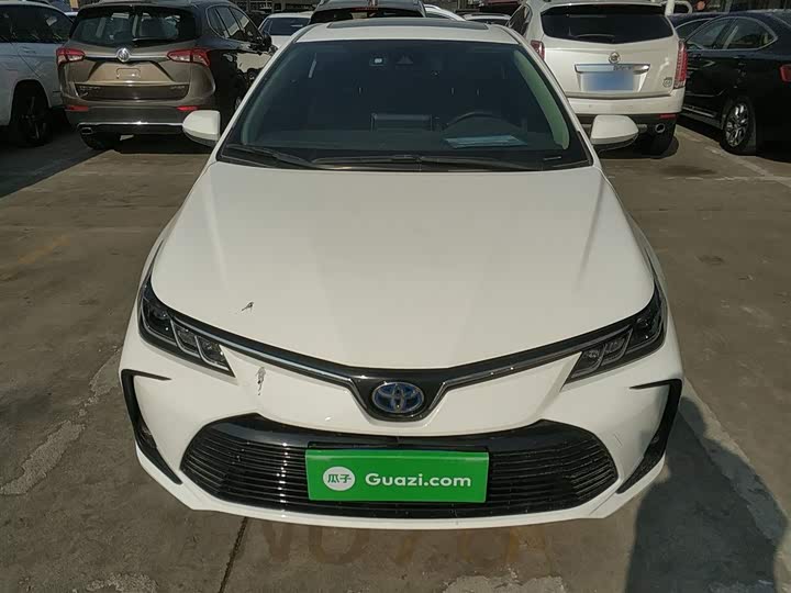 Фото 3 - Toyota Corolla