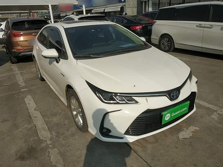 Фото 4 - Toyota Corolla