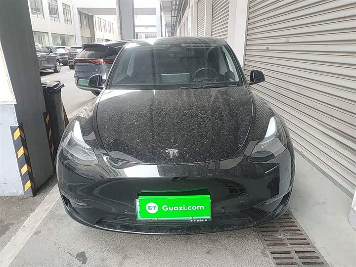 Фото 3 - Tesla Model Y