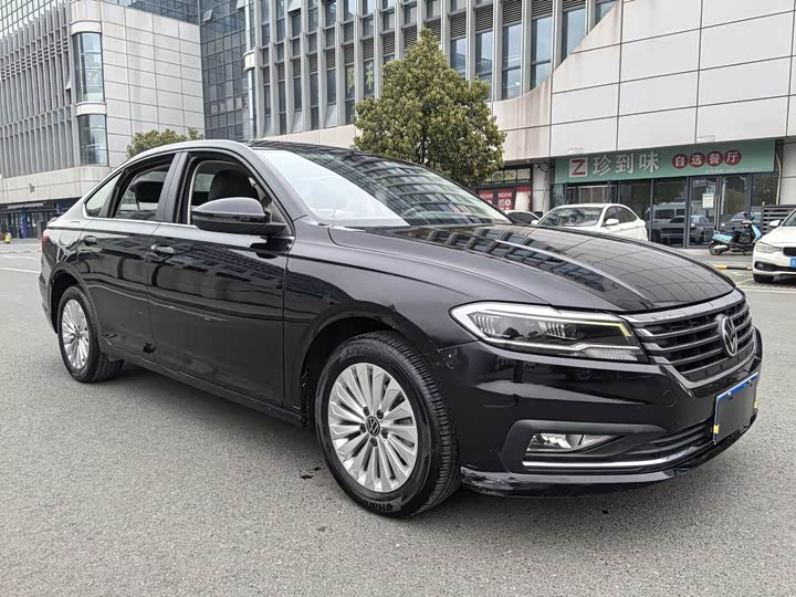 Фото 3 - Volkswagen Lavida