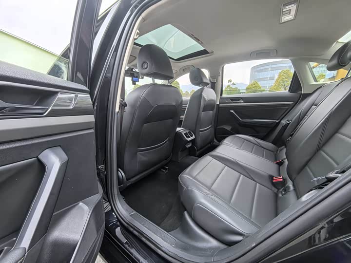 Фото 6 - Volkswagen Lavida