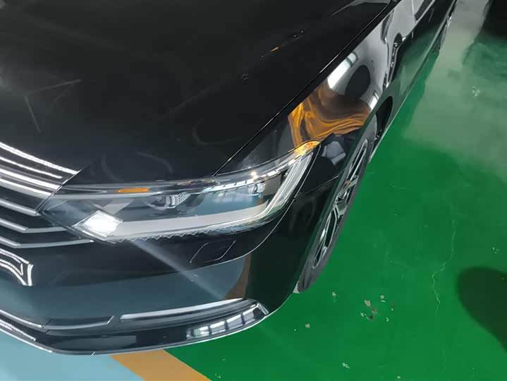 Фото 5 - Volkswagen Magotan