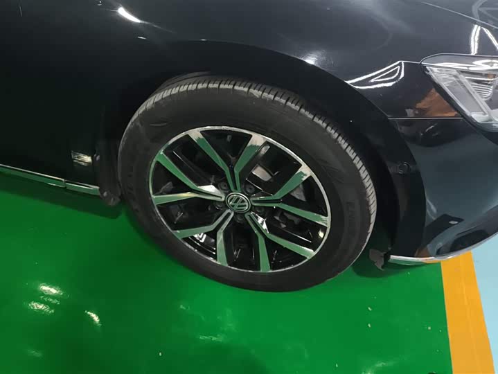 Фото 6 - Volkswagen Magotan