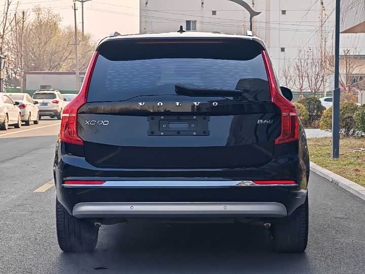 Фото 6 - Volvo XC90