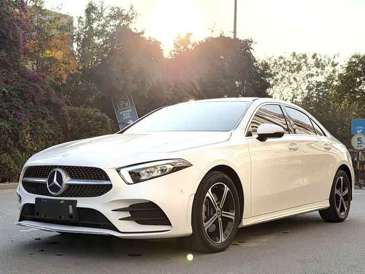 Фото 1 - Mercedes-Benz A-Class