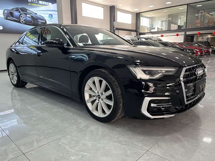 Фото 3 - Audi A6L