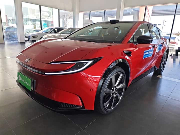 Фото 1 - Toyota bZ5