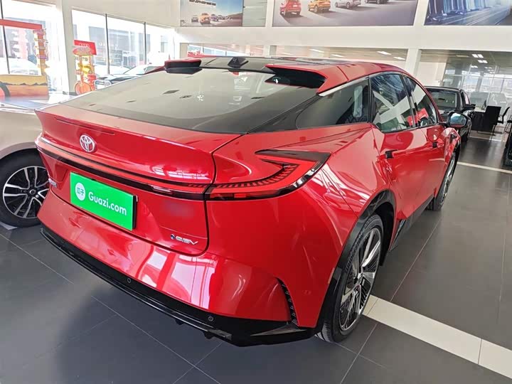 Фото 7 - Toyota bZ5