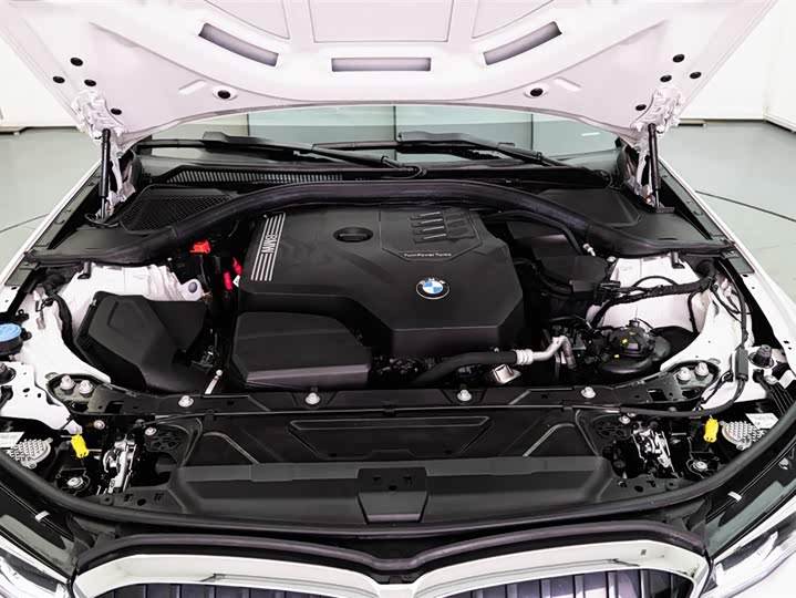 Фото 8 - BMW 3 Series