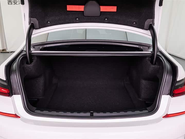 Фото 9 - BMW 3 Series