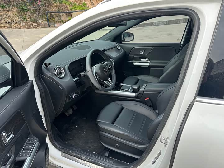 Фото 4 - Mercedes-Benz GLA-Class