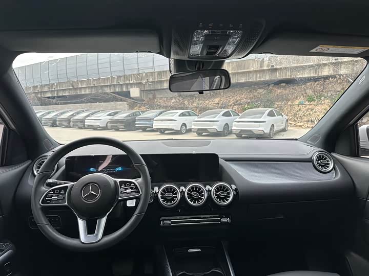 Фото 6 - Mercedes-Benz GLA-Class