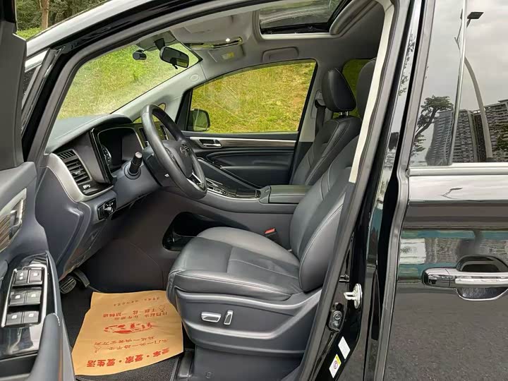 Фото 4 - GAC Trumpchi M8