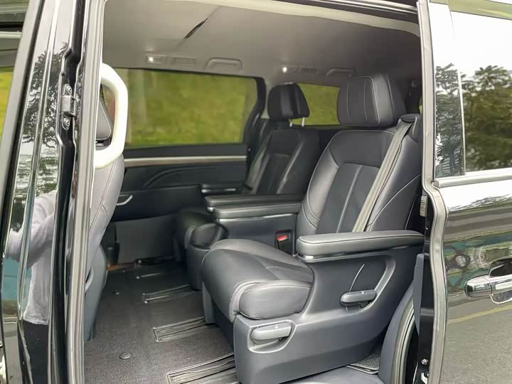 Фото 6 - GAC Trumpchi M8