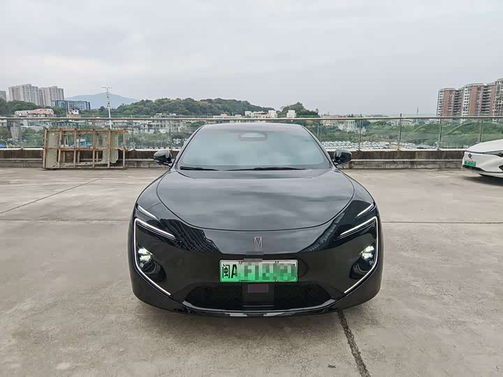 Фото 2 - Avatr 12