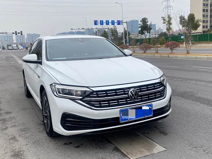 Фото 3 - Volkswagen Sagitar L