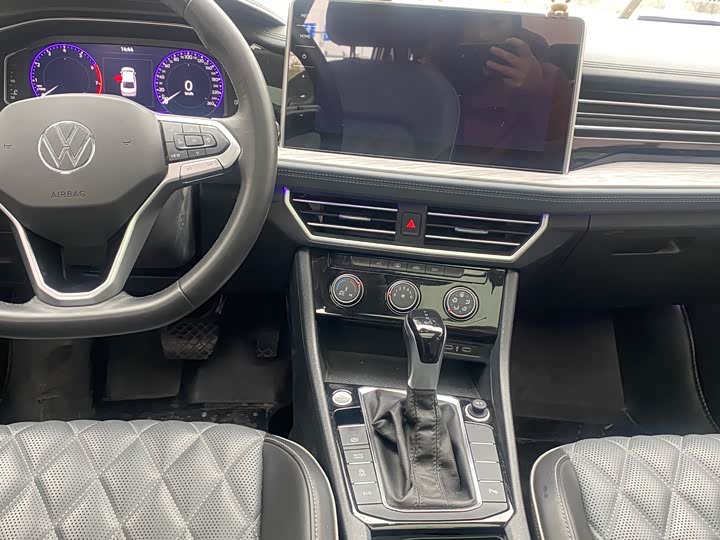 Фото 7 - Volkswagen Sagitar L